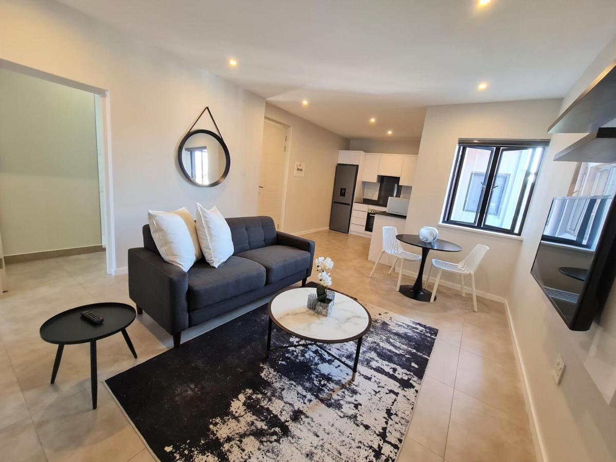 Mint Apartments Greenside โจฮันเนสเบิร์ก ภายนอก รูปภาพ