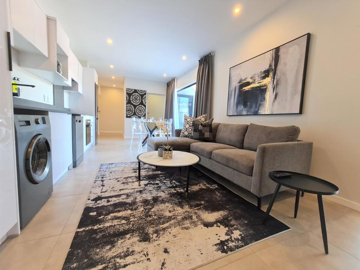 Mint Apartments Greenside โจฮันเนสเบิร์ก ภายนอก รูปภาพ