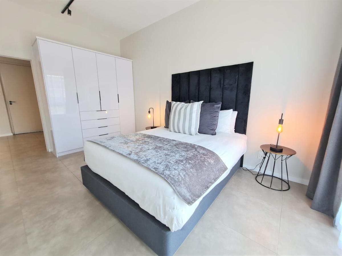 Mint Apartments Greenside โจฮันเนสเบิร์ก ภายนอก รูปภาพ
