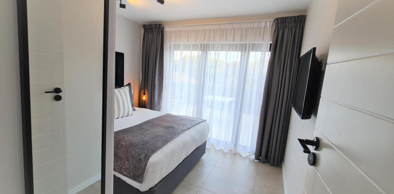 Mint Apartments Greenside โจฮันเนสเบิร์ก ภายนอก รูปภาพ