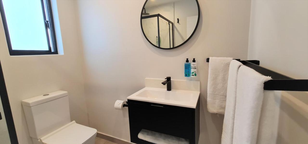Mint Apartments Greenside โจฮันเนสเบิร์ก ภายนอก รูปภาพ